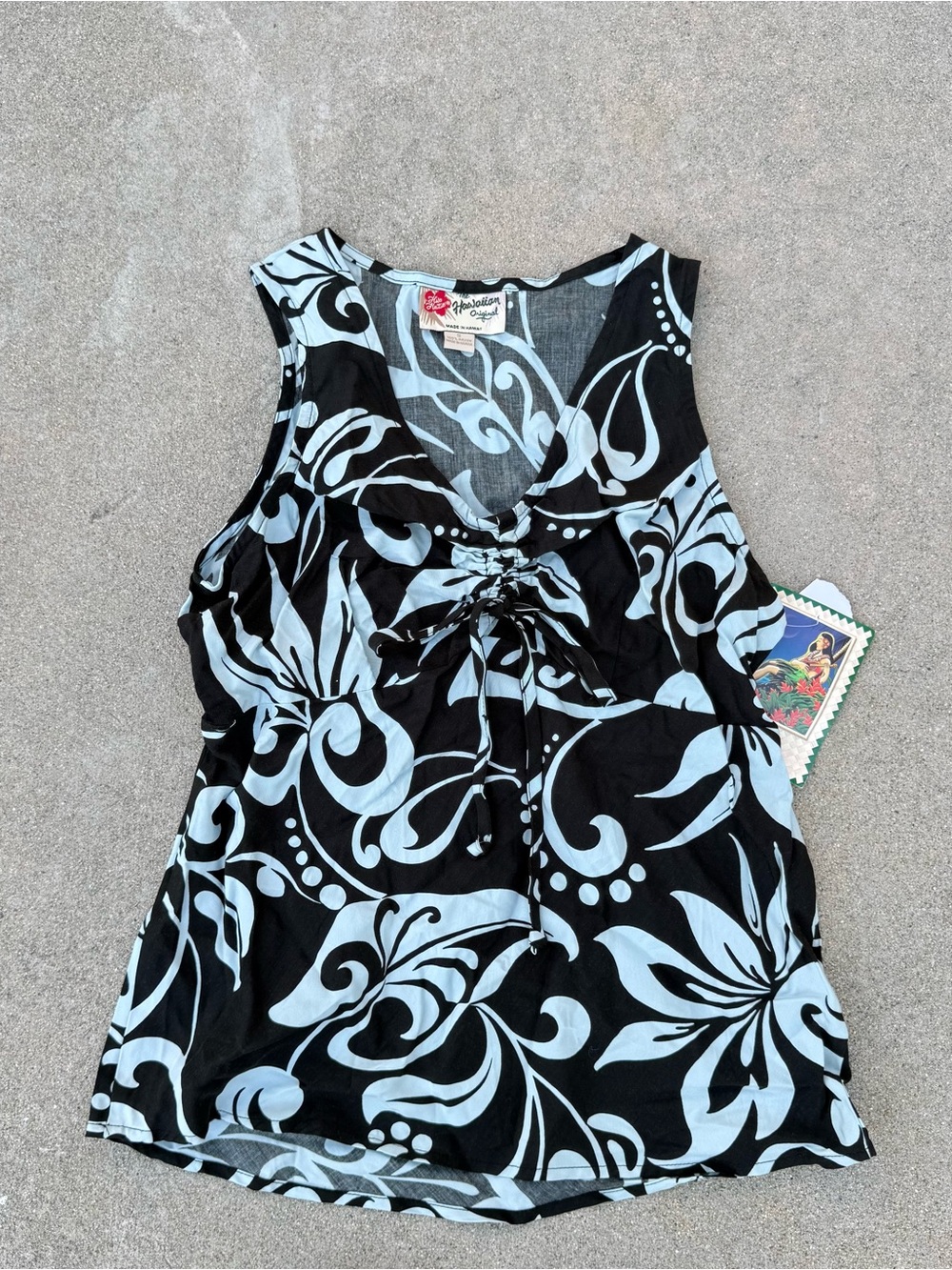 Vtg Y2K Hilo Hattie Sleeveless Hawaiian Top new with tags